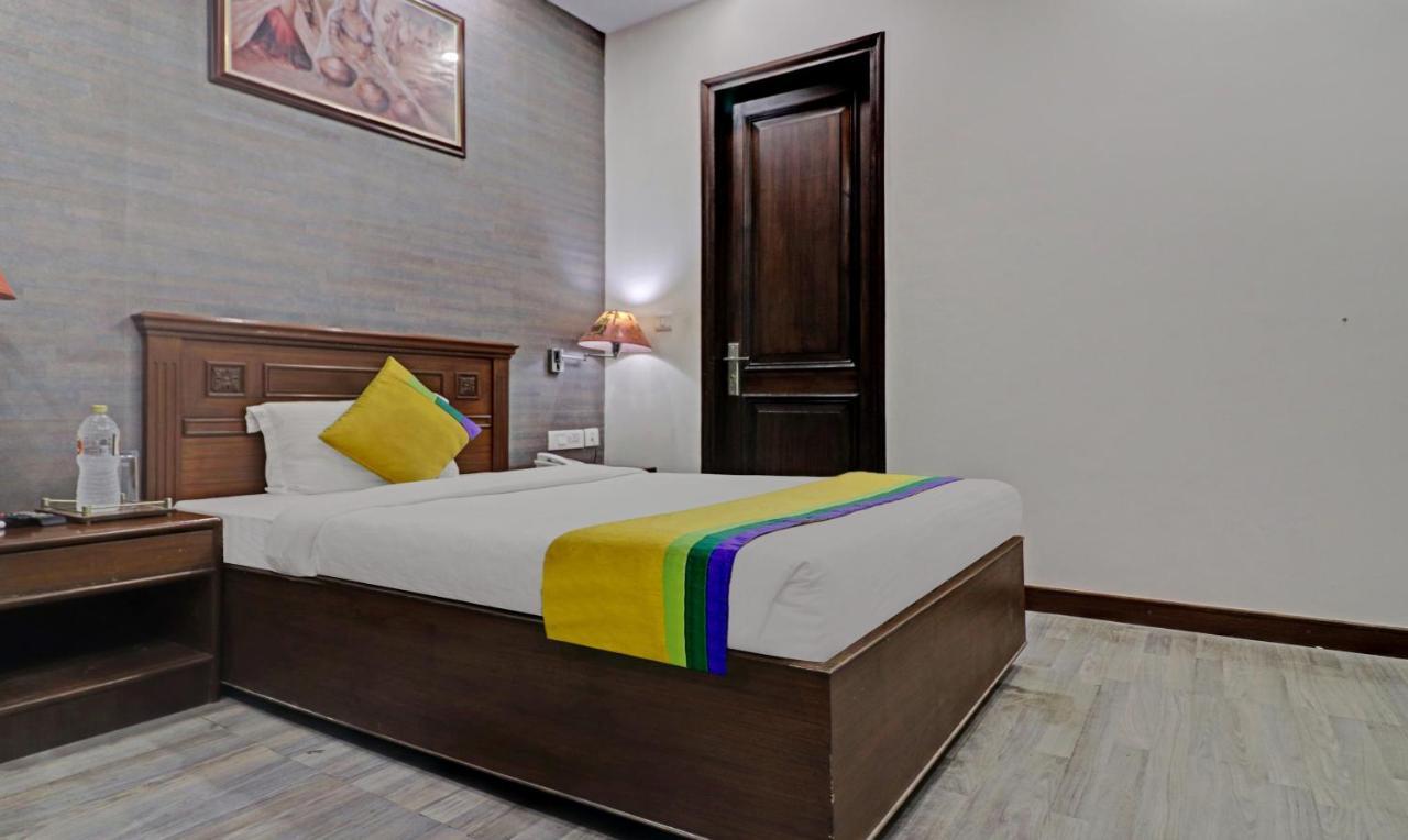 Itsy Hotels Hamlets Stay Noida Exterior foto